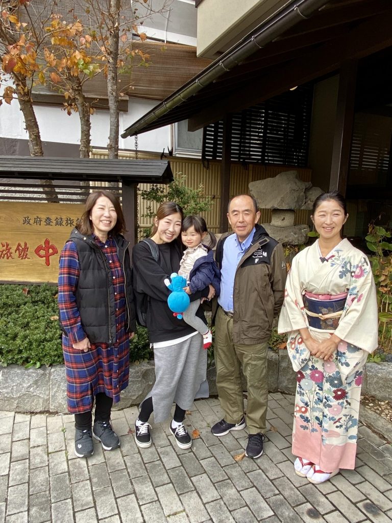 菅平にお嫁さんに 可愛いちせちゃんと メインイメージ画像
