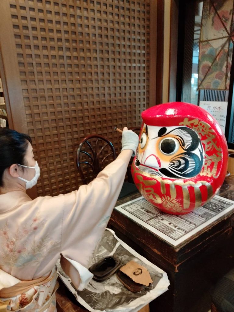どんど焼き~だるまちゃんに両目入る~ メインイメージ画像