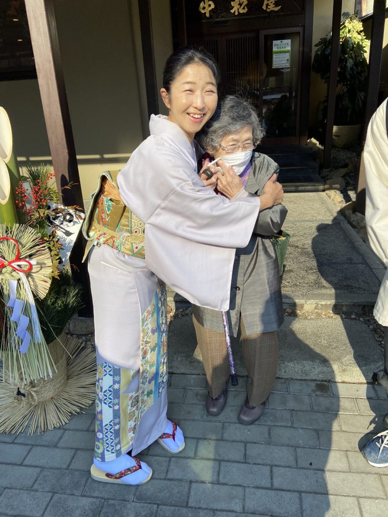 さわ子さん❤️ 男子に囲まれて良かったね‼️ メインイメージ画像