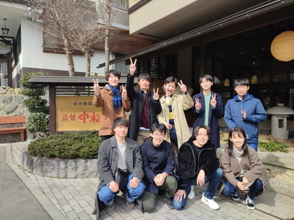 爽やか好青年達&紅一点利発美女は、東京某有名T大学学生さんでしたΣ(゚Д゚) メインイメージ画像