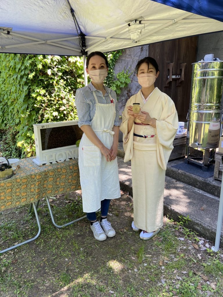 続編豆カフェさんへ　貴重な‼️　オストニアハニーさんの　ハチミツを買いに　女将ちゃん走った💦 メインイメージ画像