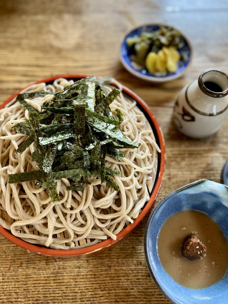 お蕎麦の名店へ　今日も並んだ！娘もデビュー‼️ メインイメージ画像