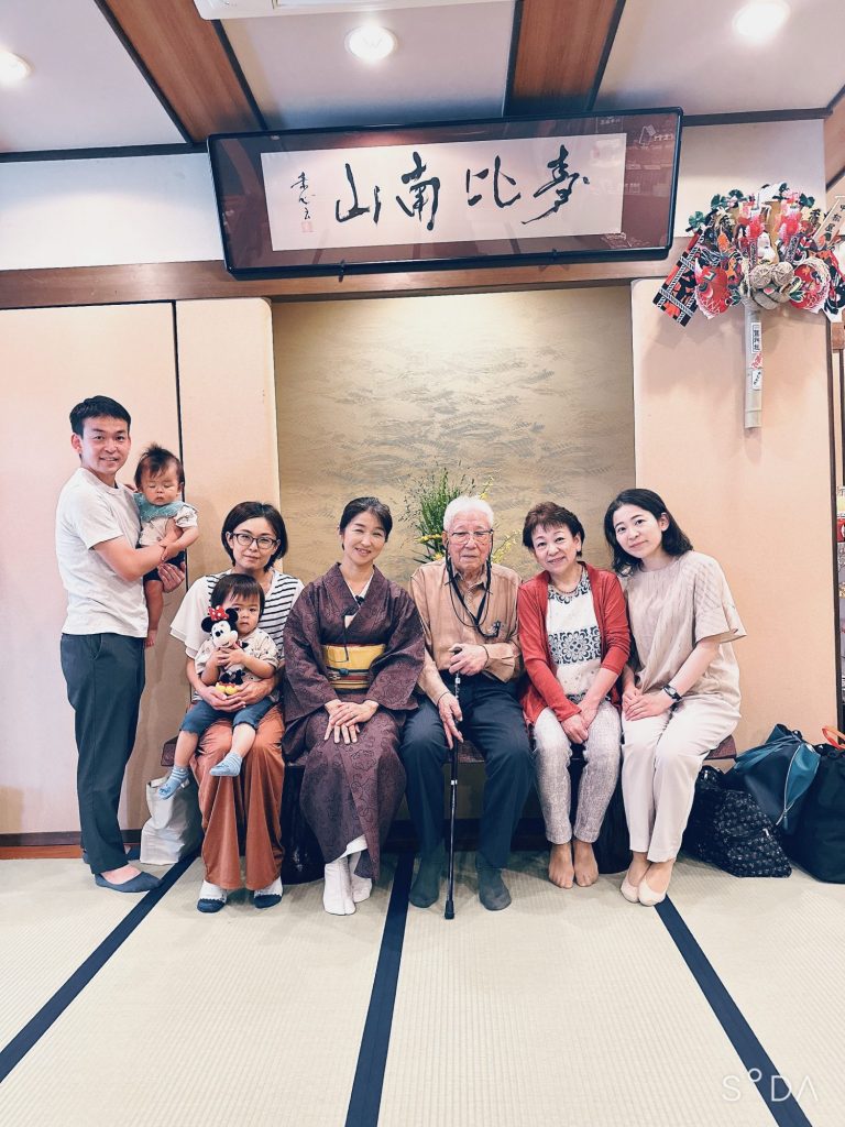 拝みのお父さん リハビリ頑張り 元気なお姿で メインイメージ画像