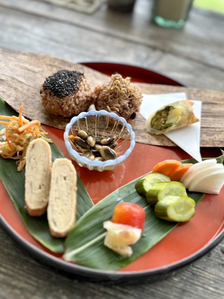 9/13まで 懐かしの夏季限定 玄米おにぎり定食! メインイメージ画像
