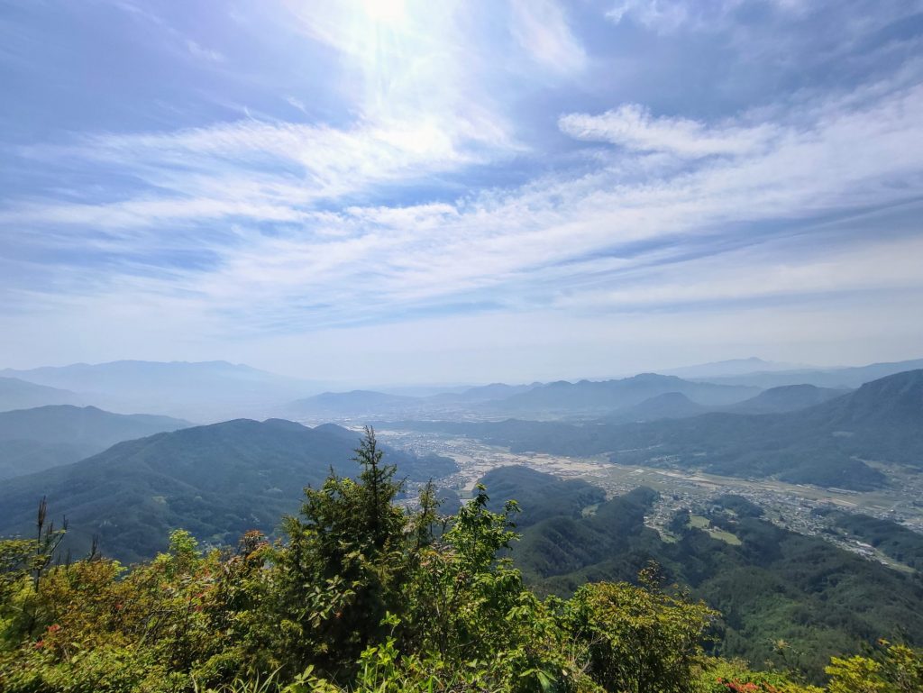 みちこの休日~新緑の 青木村 子檀嶺岳(こまゆみだけ)~ メインイメージ画像