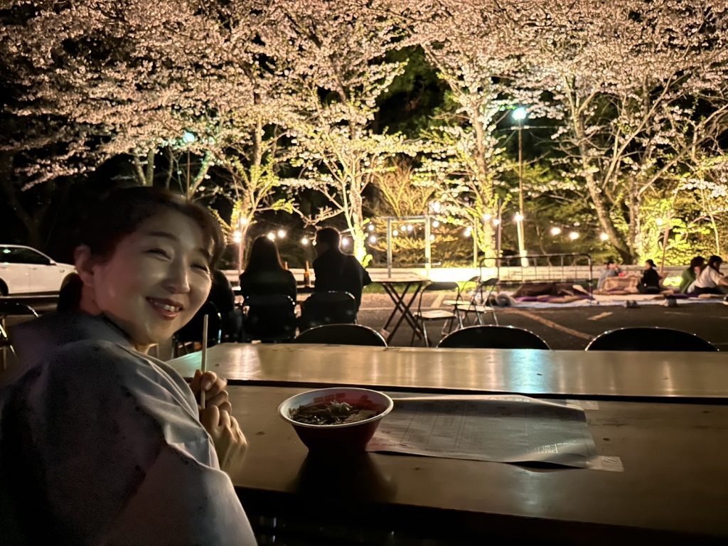 女将ちゃん夜桜を楽しむ🌸 メインイメージ画像