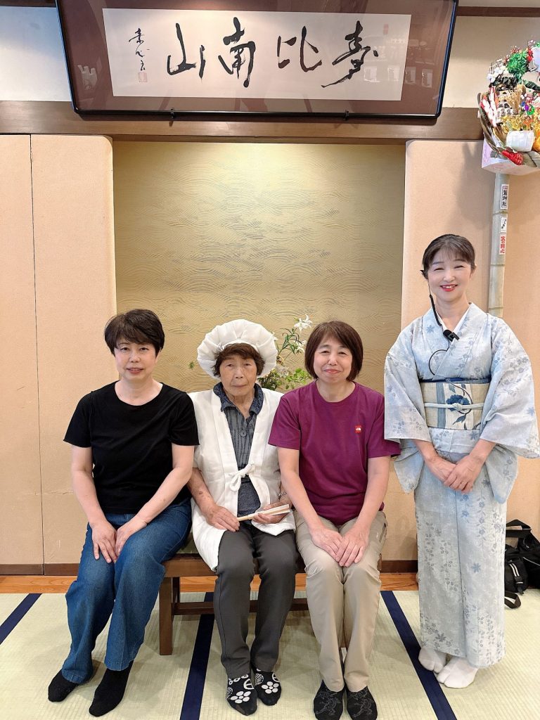 ㊗️90歳のお祝い 今でも健脚‼️元気印のお母さま メインイメージ画像