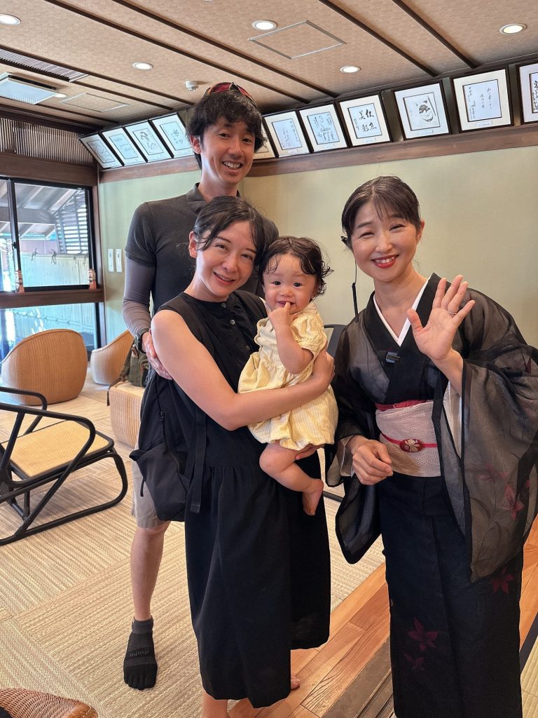 幸せを運ぶ親善天使💛かなみちゃん　温泉デビュー＆❤️ママのバースデー🎂 メインイメージ画像