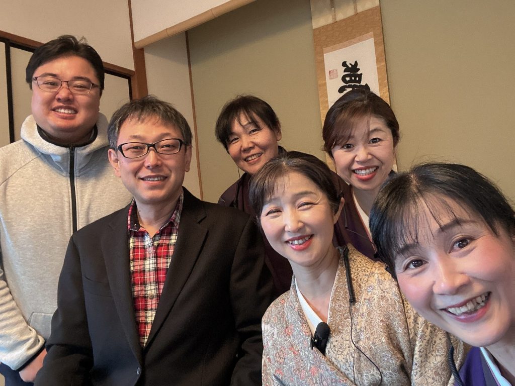 我らの味方‼️ふるさと鍼灸院さん　スタッフみんなが今年も有難うございました。 メインイメージ画像